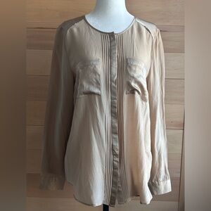 Wallis Size 10 Silk Light Tan Women's Blouse 
Long sleeve button up two pockets